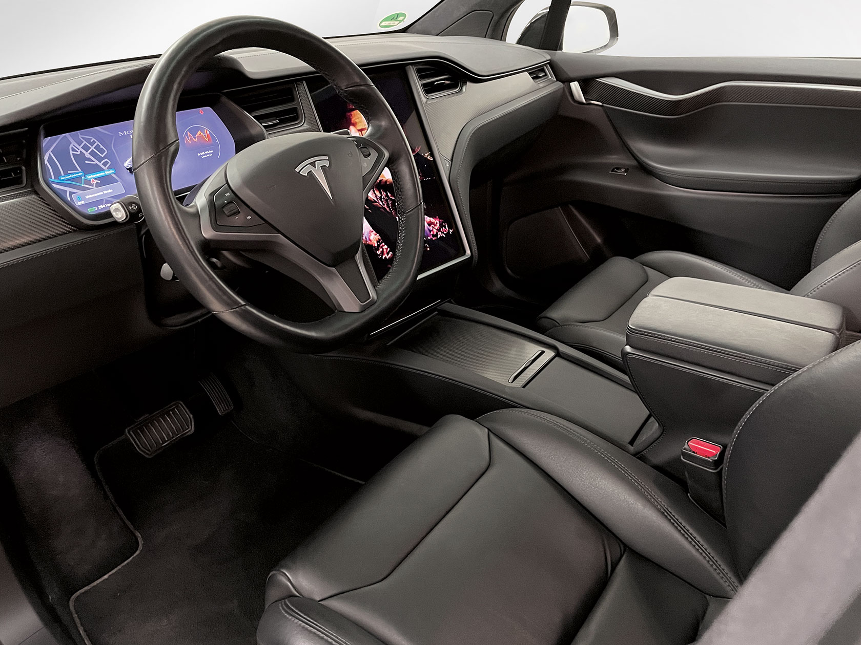 Hochzeitsauto mieten Schorndorf: Tesla Model X Fahrerseite